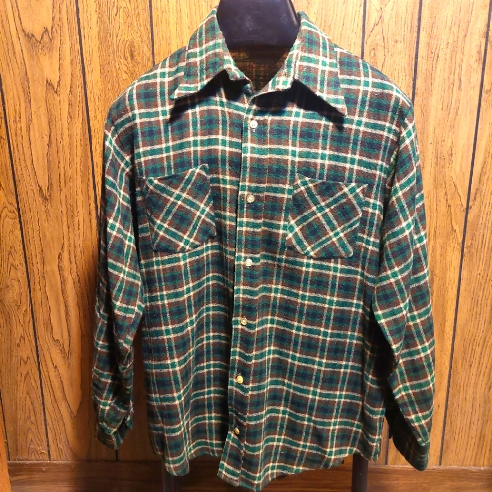 Green and Brown Plaid Flannel Button-Up Shirt Vintage 60s 70s 100% Acrylic Mediu